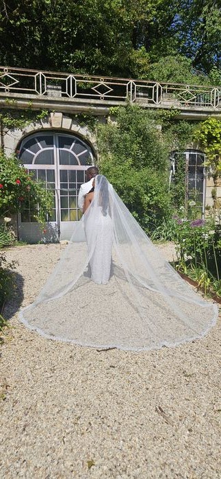 Couple de mari�s le jour de leur mariage